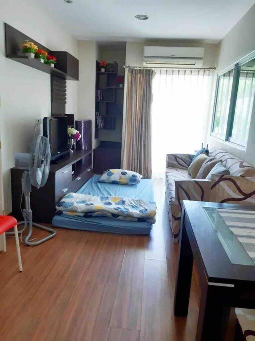 Location Near Jungceylon + Pool Access דירה *