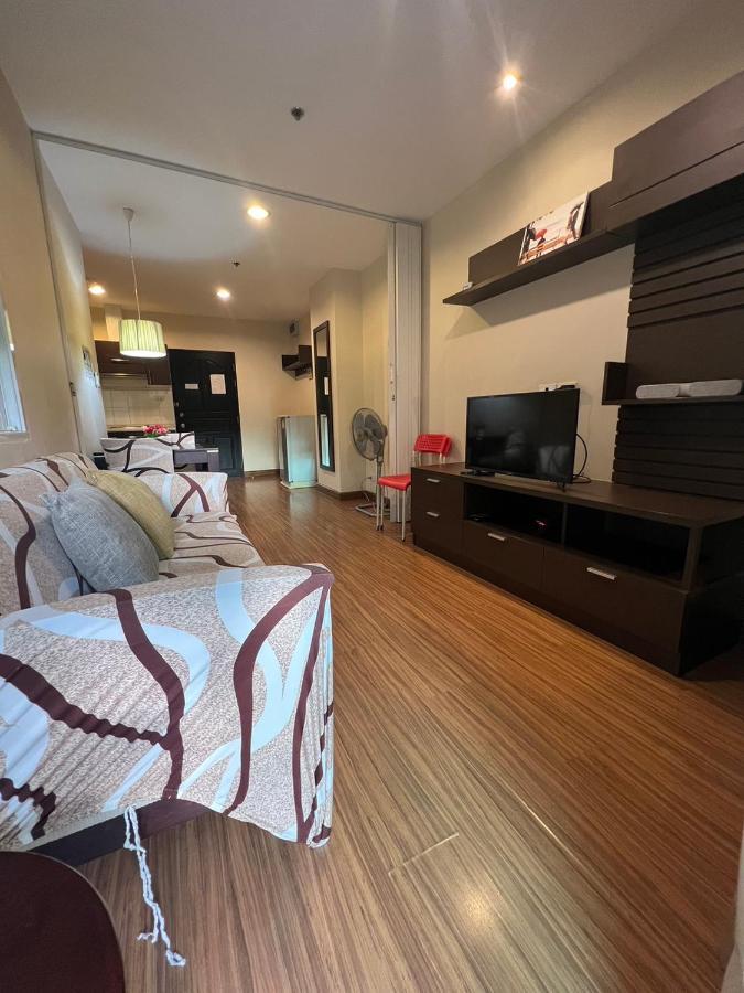 דירה Location Near Jungceylon + Pool Access Patong